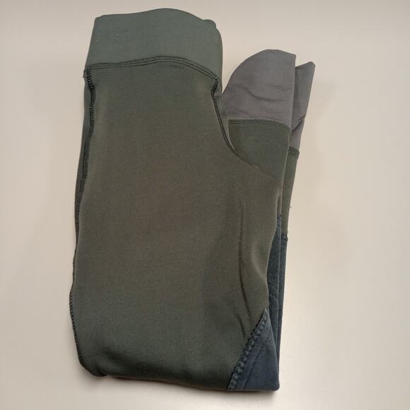 Kids' Comfy Gray Leggings - Picture 3 of 5
